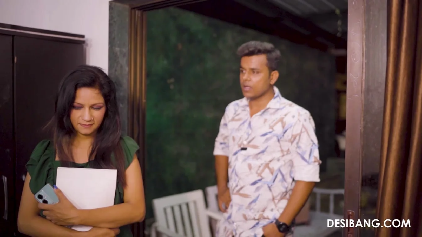 DesiBang Desi Agent Seals The Deal In Bed XXX